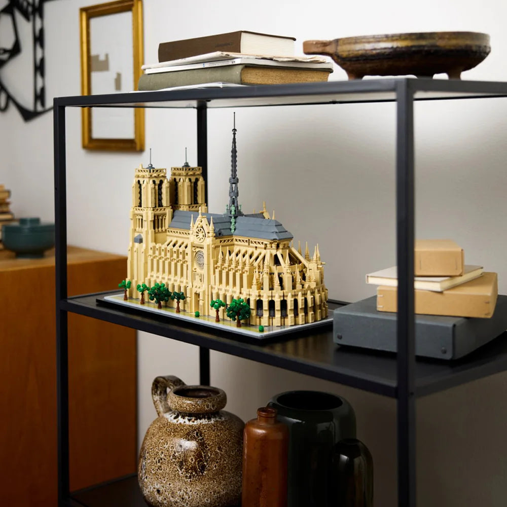 Notre-Dame De Paris Architectural Model Kit 21061 Collectible Building Blocks Set for Adults Gift Idea for Lovers of History