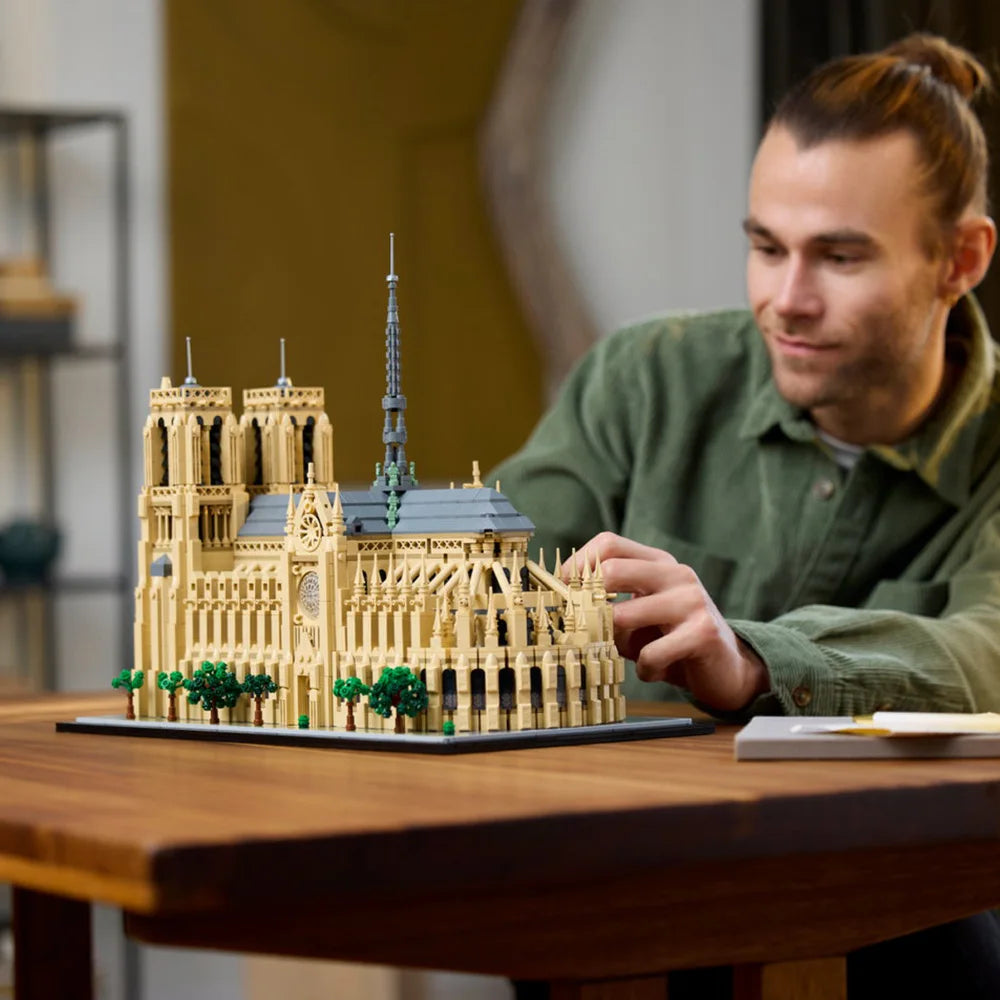 Notre-Dame De Paris Architectural Model Kit 21061 Collectible Building Blocks Set for Adults Gift Idea for Lovers of History