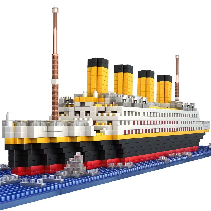 Titanic Ship Model Children'S Toys Birthday Gift Assembly Building Block Plastic Block with Lamp Toy Titanic Building Block Toy